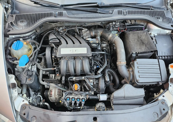 Skoda Octavia cena 21900 przebieg: 267000, rok produkcji 2012 z Poręba małe 106